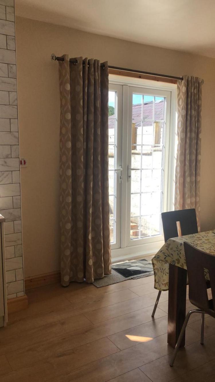 Maurice House 3 Bedroom Self Catering Townhouse Bangor (Gwynedd)
